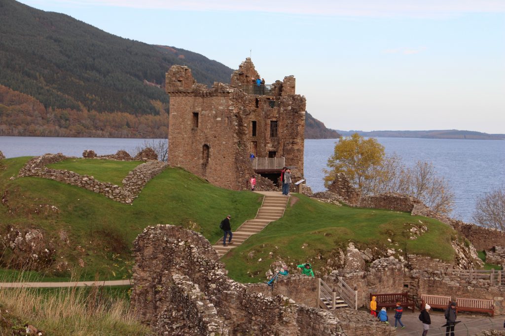 chateau loch ness